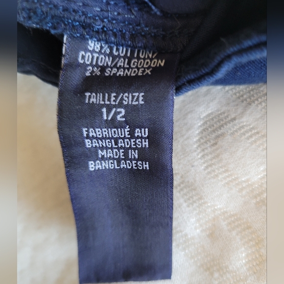 BUNDLE OF THREE PAIRS OF SHORTS/BERMUDAS (SIZE 2/26) - Picture 4 of 11